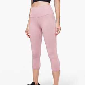 NWT Lululemon Wunder Under Crop 21" Leggings - Blush Size 6